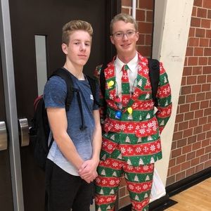 Meet your Posher, Ethan